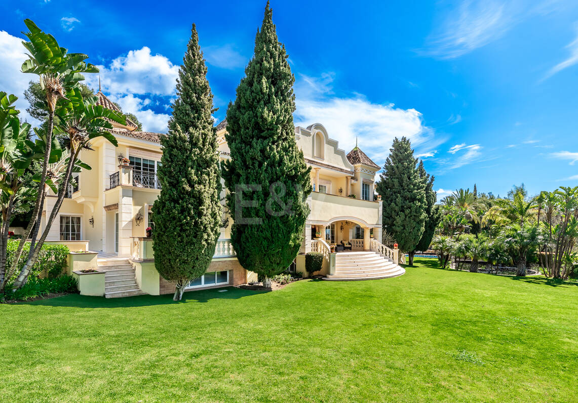 Refuge of Luxury with Mediterranean Elegance