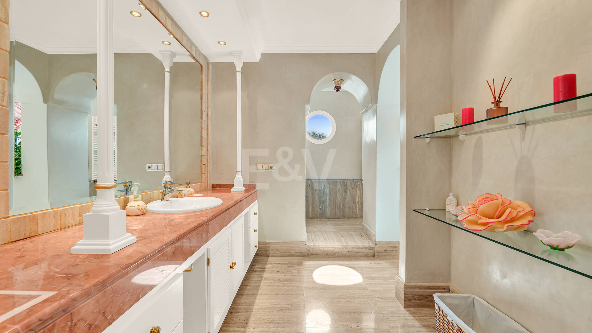 Un refugio de lujo con elegancia mediterránea en Sierra Blanca