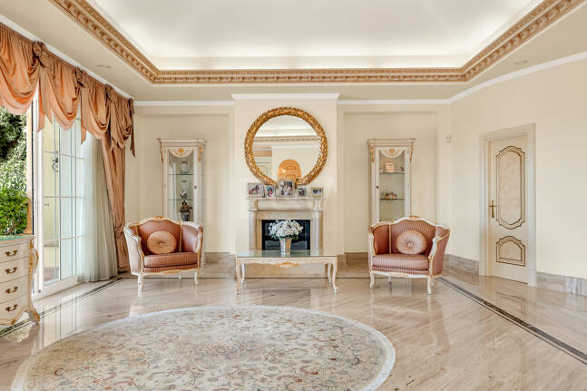 En flykting av lyx med medelhavselegans