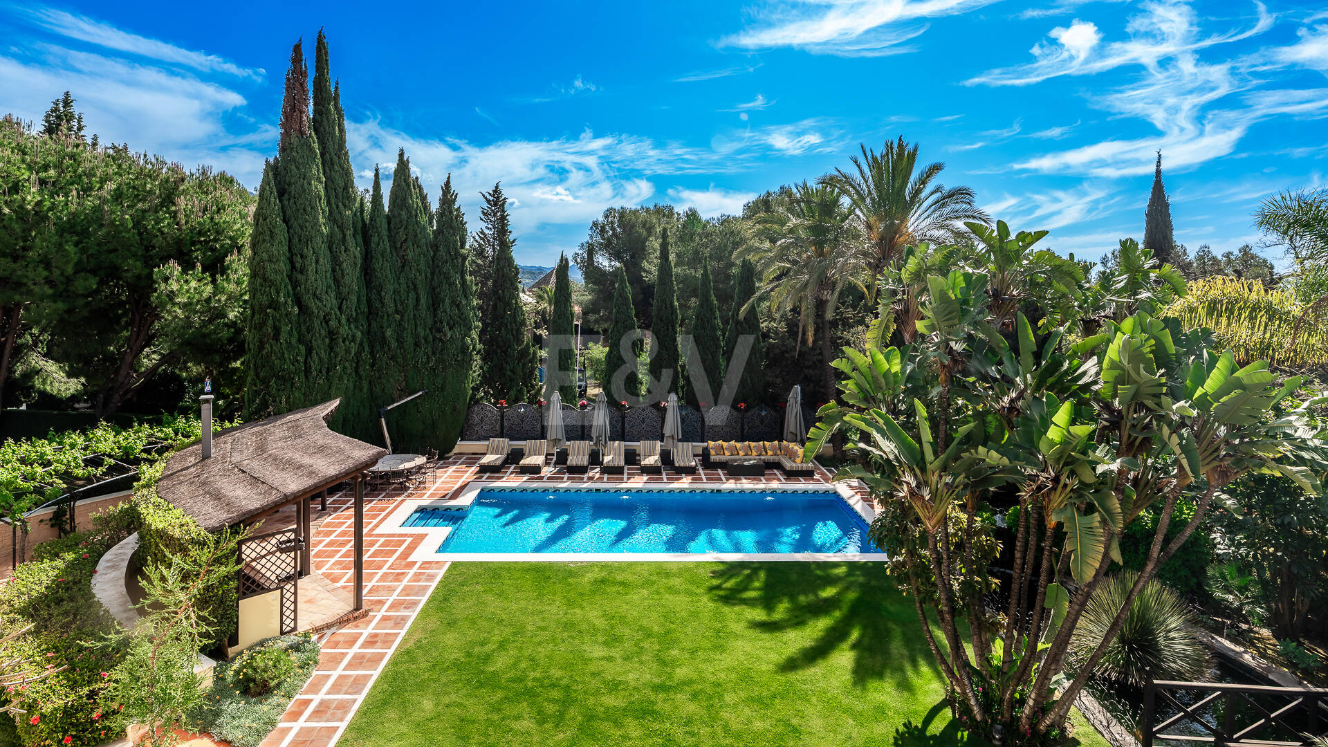 Un refugio de lujo con elegancia mediterránea en Sierra Blanca