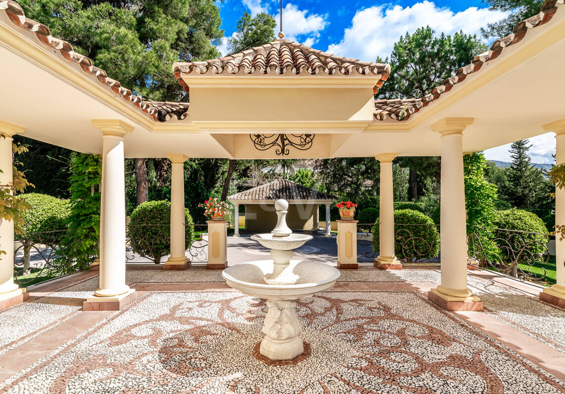 Refuge of Luxury with Mediterranean Elegance