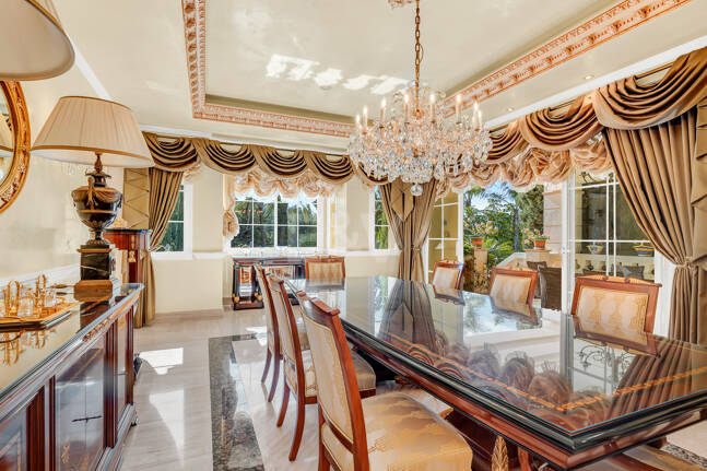 En flykting av lyx med medelhavselegans