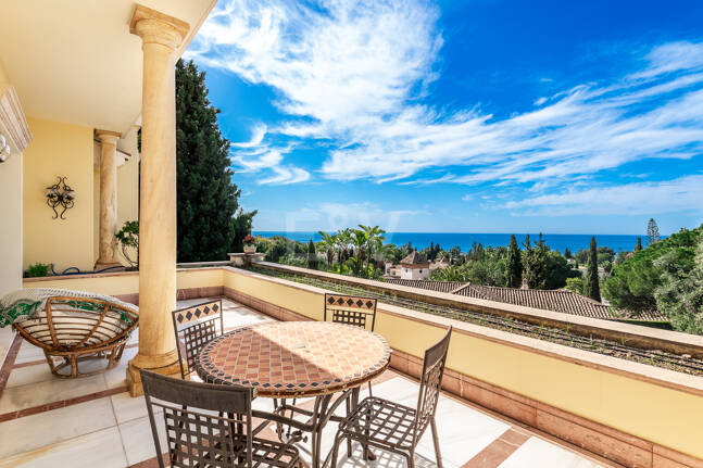 En flykting av lyx med medelhavselegans