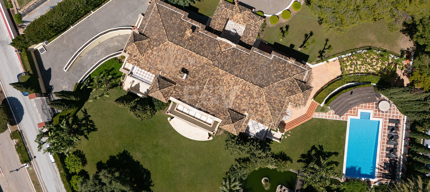 Magnificent Villa in Sierra Blanca with Breathtaking Sea Views