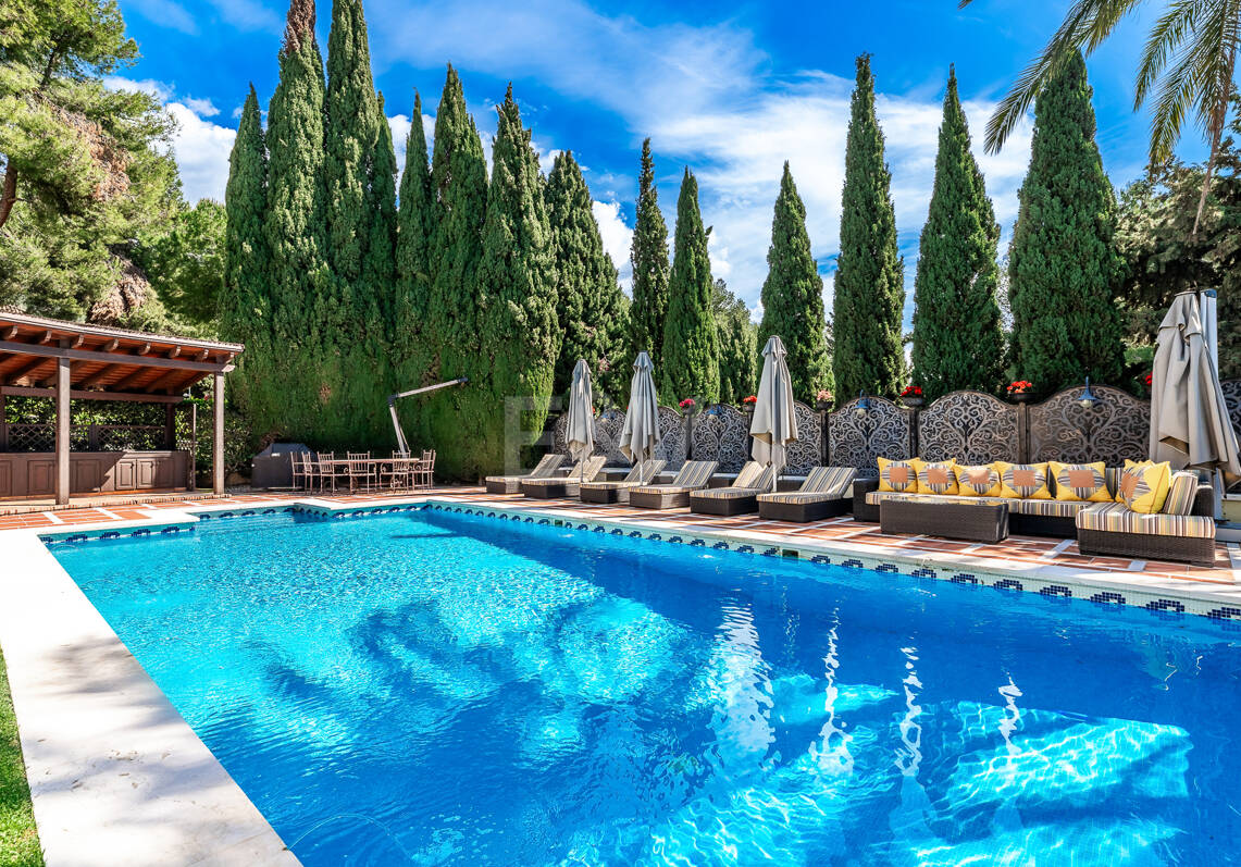 Refuge of Luxury with Mediterranean Elegance