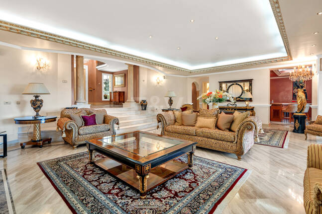 En flykting av lyx med medelhavselegans