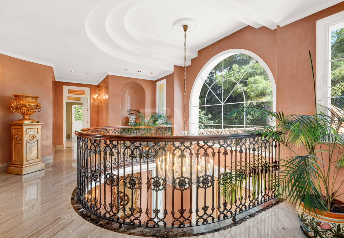 En flykting av lyx med medelhavselegans