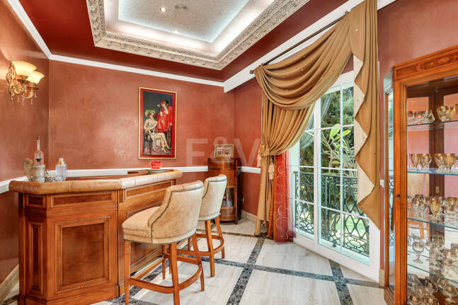 En flykting av lyx med medelhavselegans