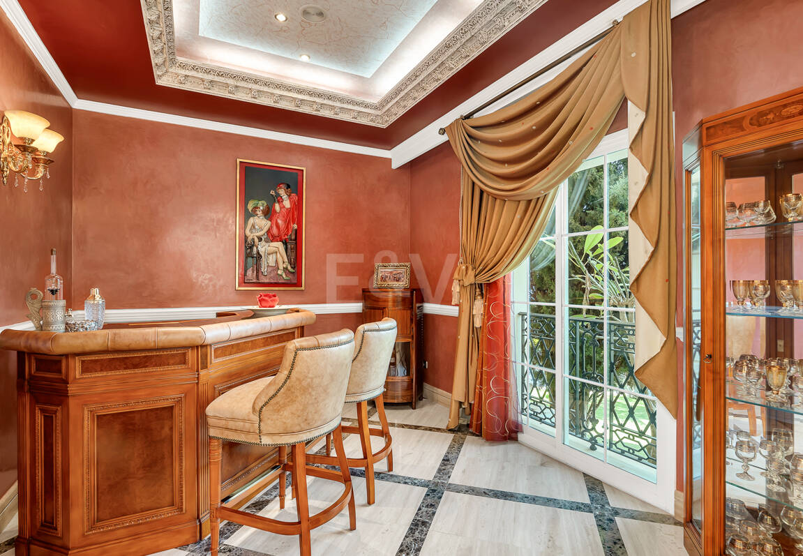 En flykting av lyx med medelhavselegans