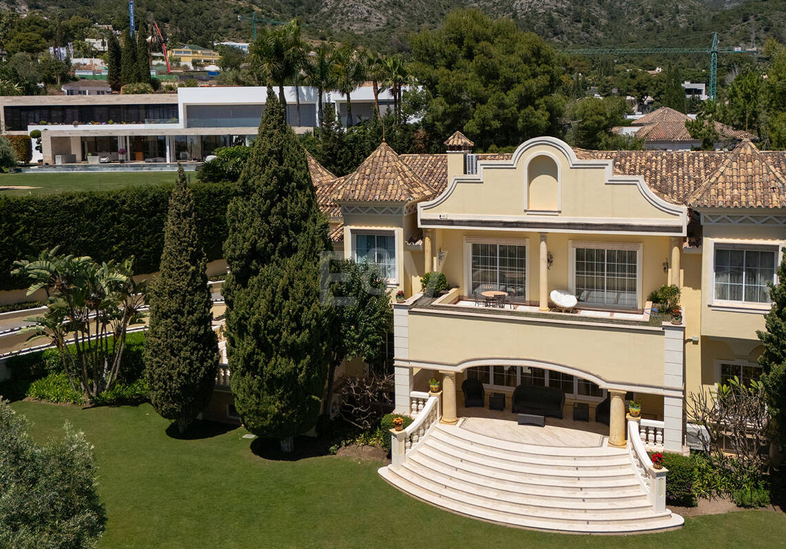 Refuge of Luxury with Mediterranean Elegance