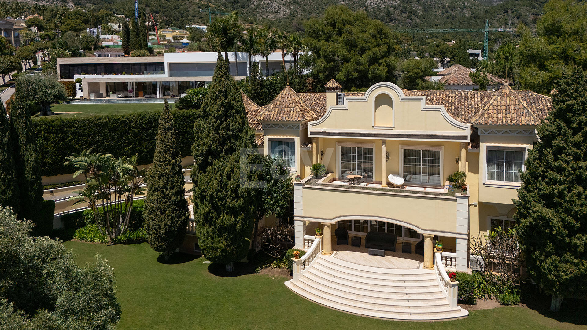 Un refugio de lujo con elegancia mediterránea en Sierra Blanca