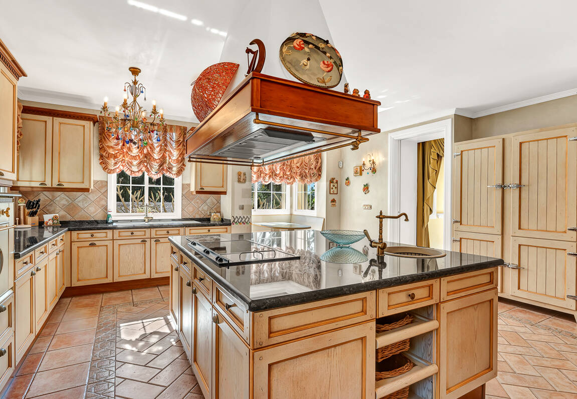 En flykting av lyx med medelhavselegans