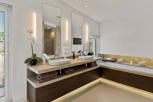 Second Line Beach Villa i Puente Romano