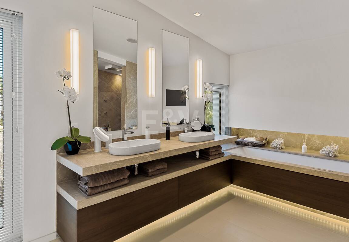 Second Line Beach Villa i Puente Romano