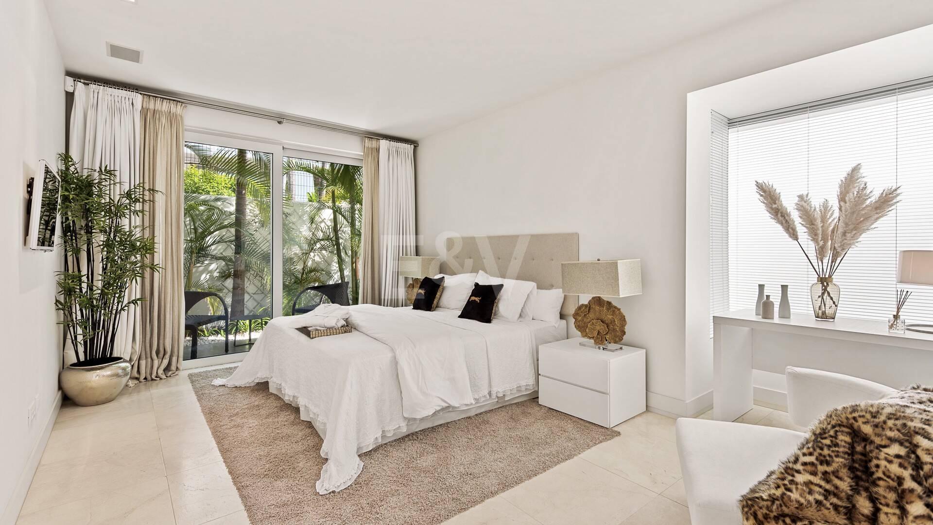 Second Line Beach Villa i Puente Romano