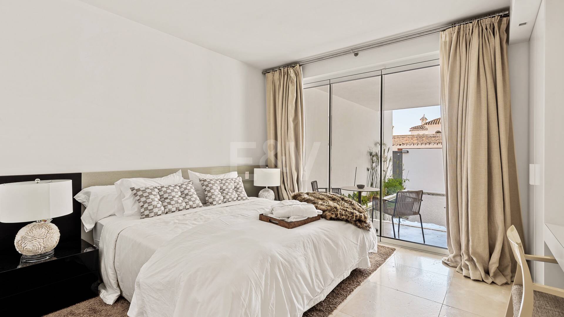 Second Line Beach Villa i Puente Romano