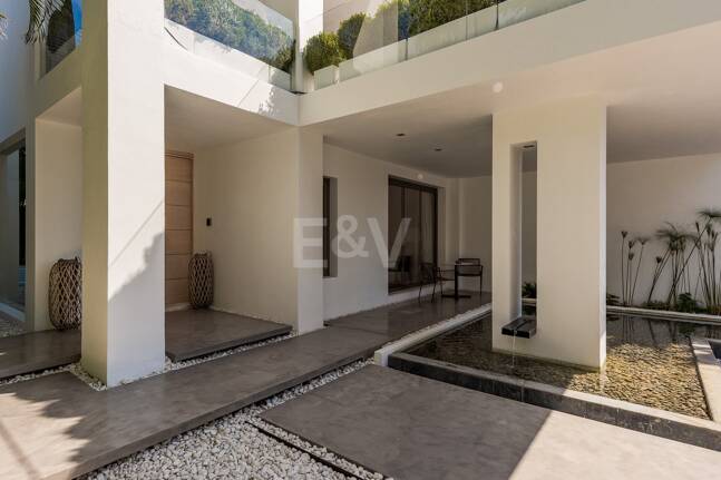 Second Line Beach Villa i Puente Romano