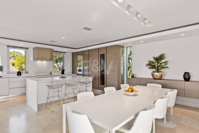 Second Line Beach Villa i Puente Romano