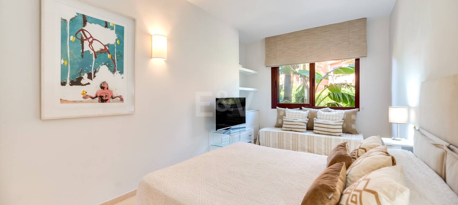 Magnifique appartement en bord de mer avec vue sur la mer. Prix 4.000€ par semaine