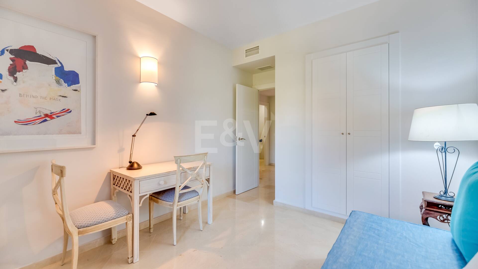 Magnifique appartement en bord de mer avec vue sur la mer. Prix 4.000€ par semaine