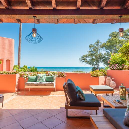 Magnifique appartement en bord de mer avec vue sur la mer. Prix 4.000€ par semaine