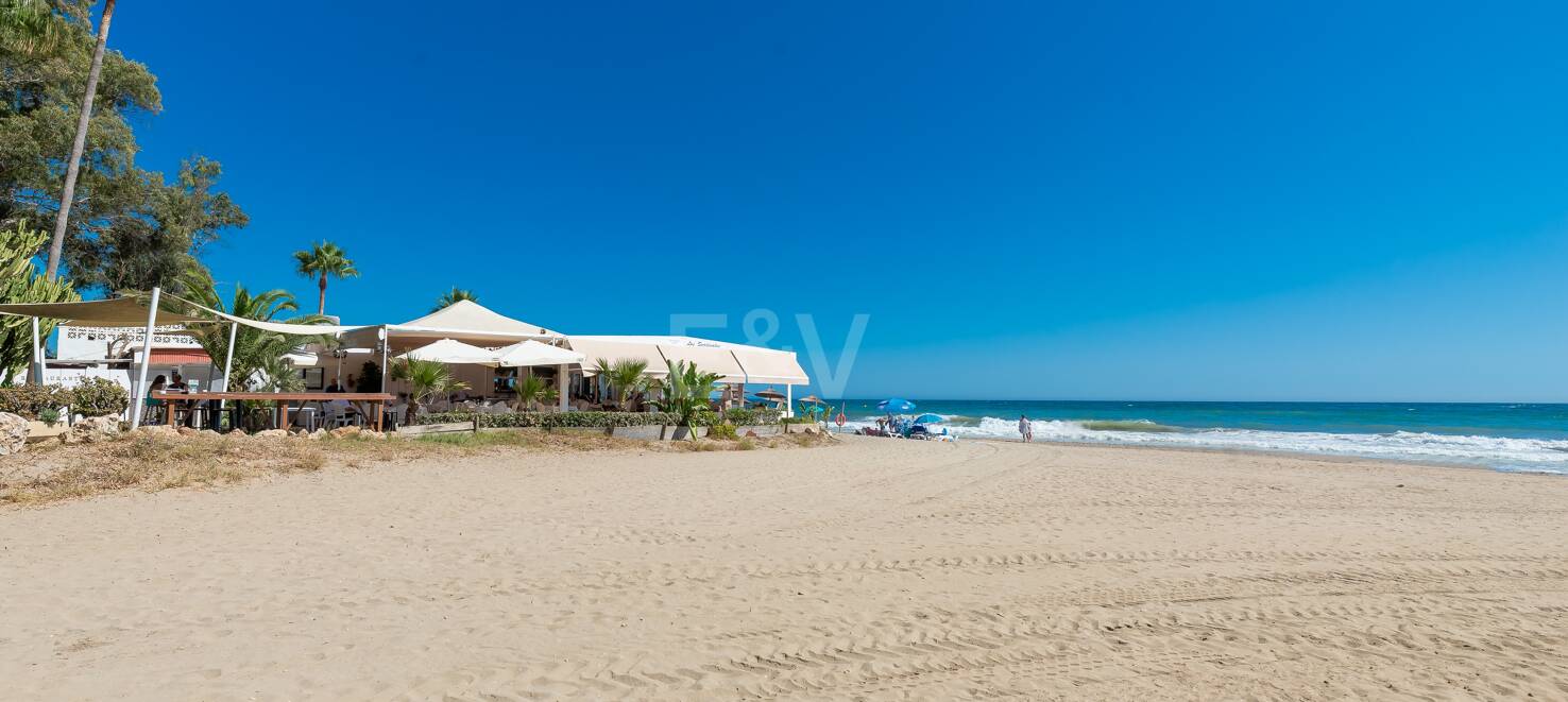 Magnifique appartement en bord de mer avec vue sur la mer. Prix 4.000€ par semaine