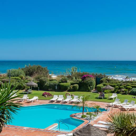 Magnifique appartement en bord de mer avec vue sur la mer. Prix 4.000€ par semaine