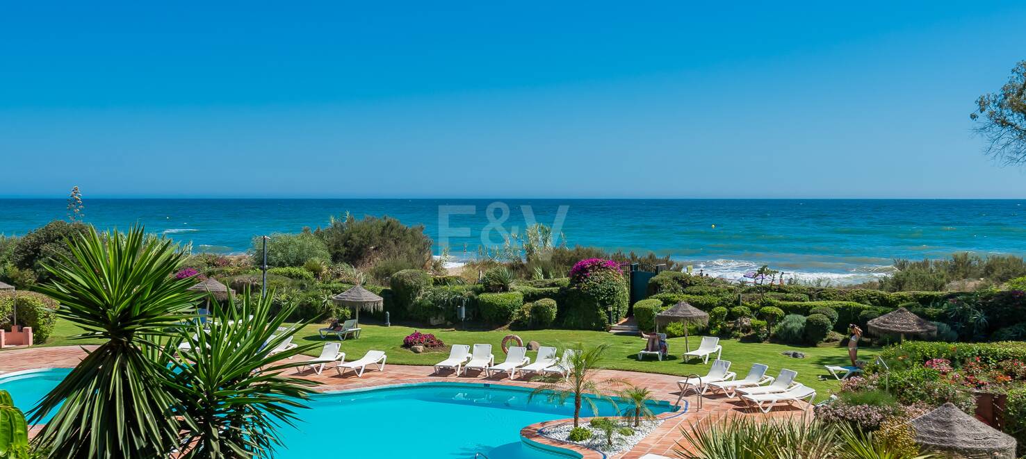 Magnifique appartement en bord de mer avec vue sur la mer. Prix 4.000€ par semaine