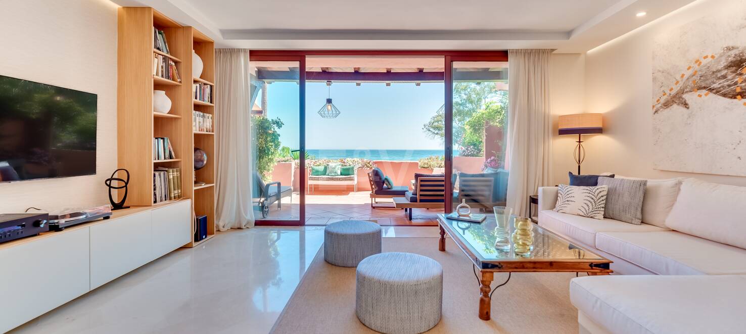 Magnifique appartement en bord de mer avec vue sur la mer. Prix 4.000€ par semaine