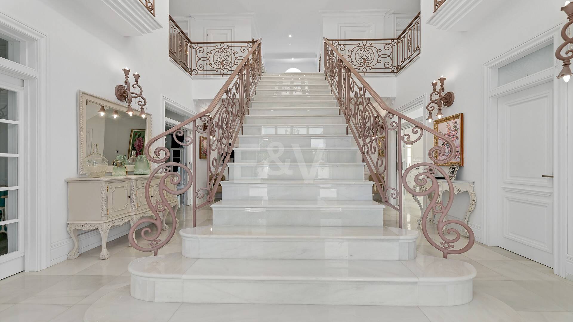 Elegant Mediterranean Villa in Marbella City