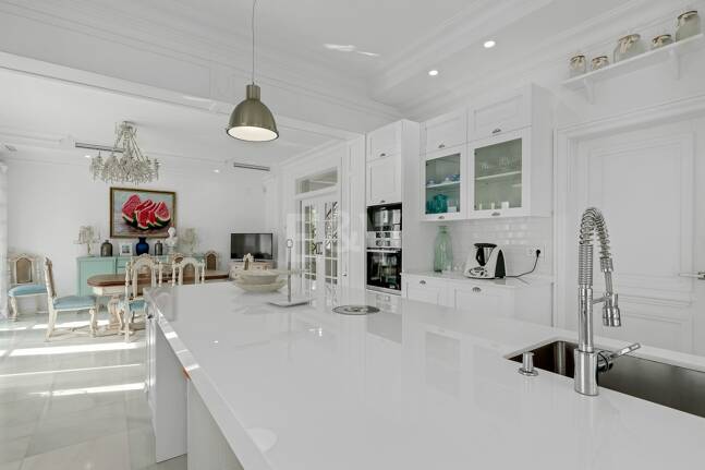 Elegant Medelhavet Villa i Marbella City