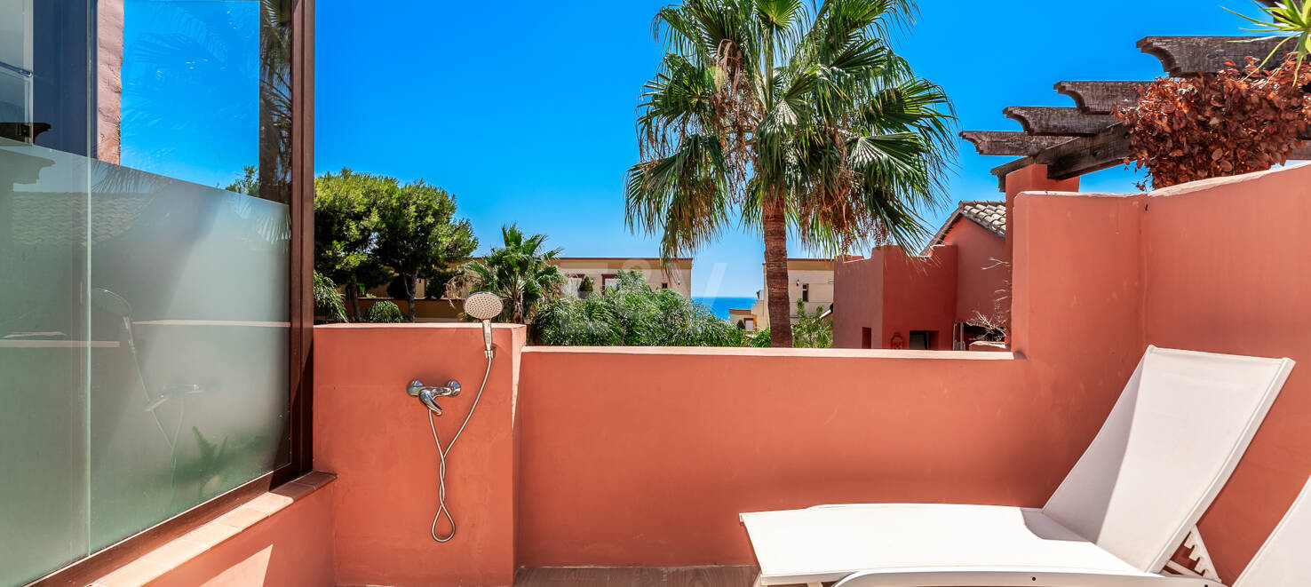 Entièrement modernisé Beachside Penthouse en Elviria