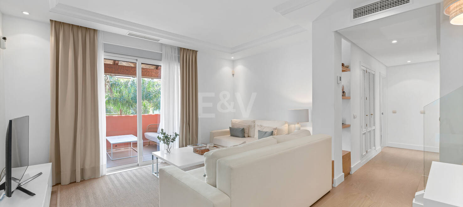 Entièrement modernisé Beachside Penthouse en Elviria