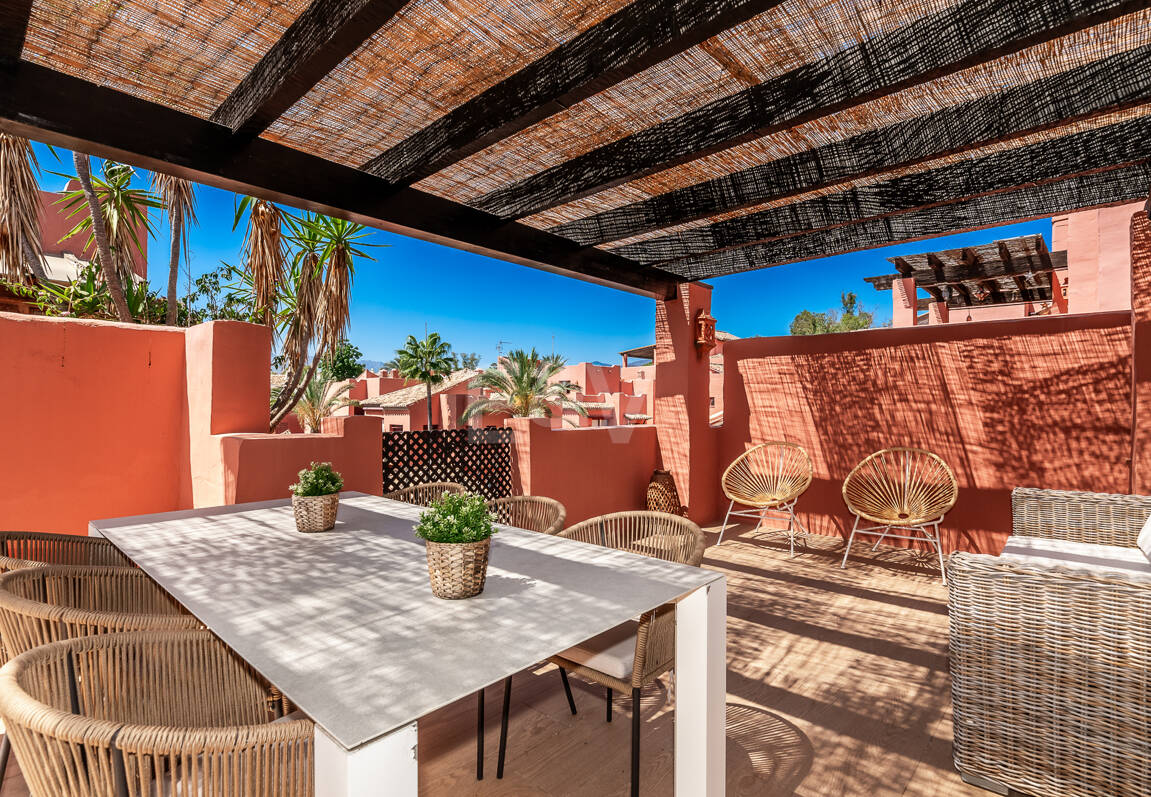 Fullt moderniserad Beachside Penthouse i Elviria
