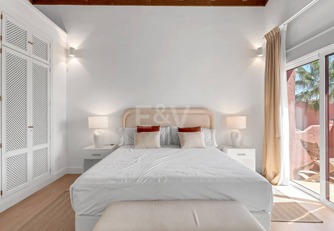 Fullt moderniserad Beachside Penthouse i Elviria