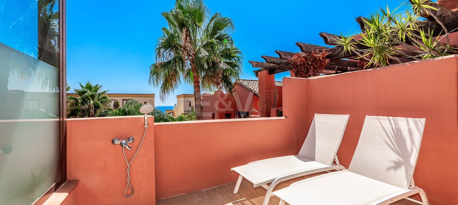 Entièrement modernisé Beachside Penthouse en Elviria