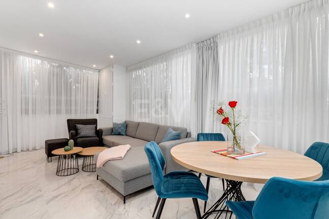 Markplanslägenhet till salu i Marbella Golden Mile