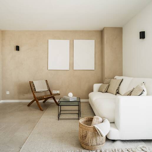 Stylish duplex penthouse in gated community near Puerto Banús
