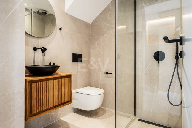 Penthouse duplex élégant dans une communauté fermée près de Puerto Banús