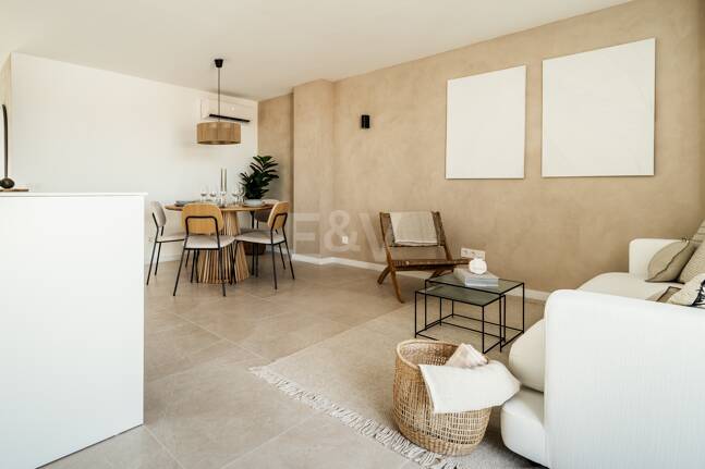 Penthouse duplex élégant dans une communauté fermée près de Puerto Banús