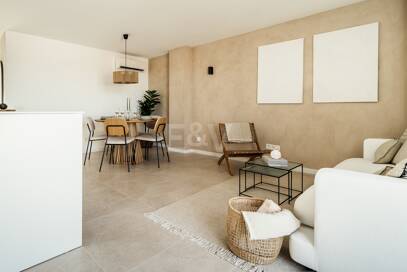 Penthouse duplex élégant dans une communauté fermée près de Puerto Banús