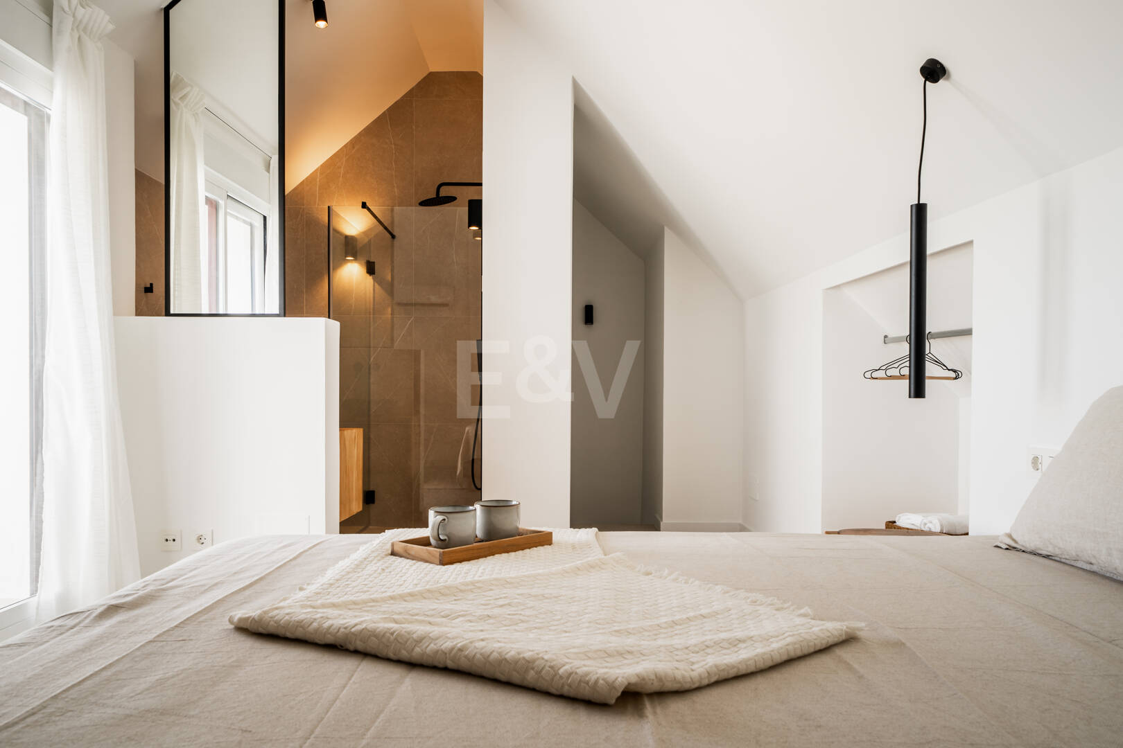 Penthouse duplex élégant dans une communauté fermée près de Puerto Banús