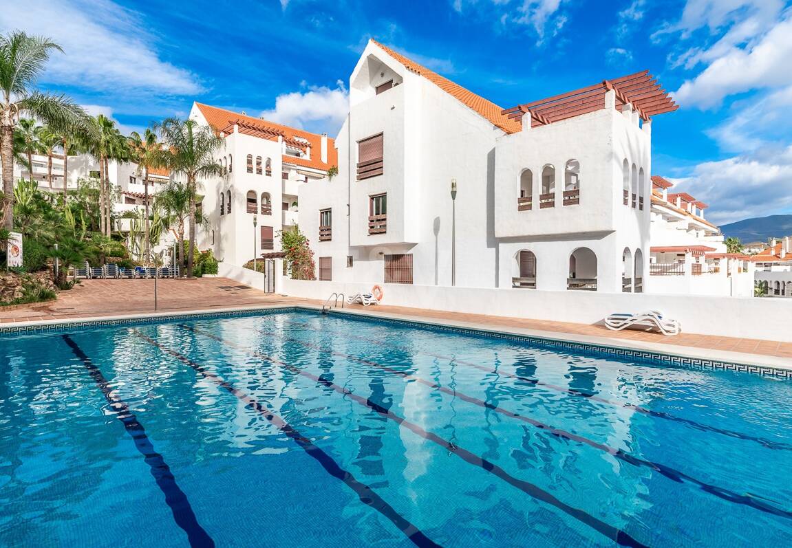 Penthouse duplex élégant dans une communauté fermée près de Puerto Banús