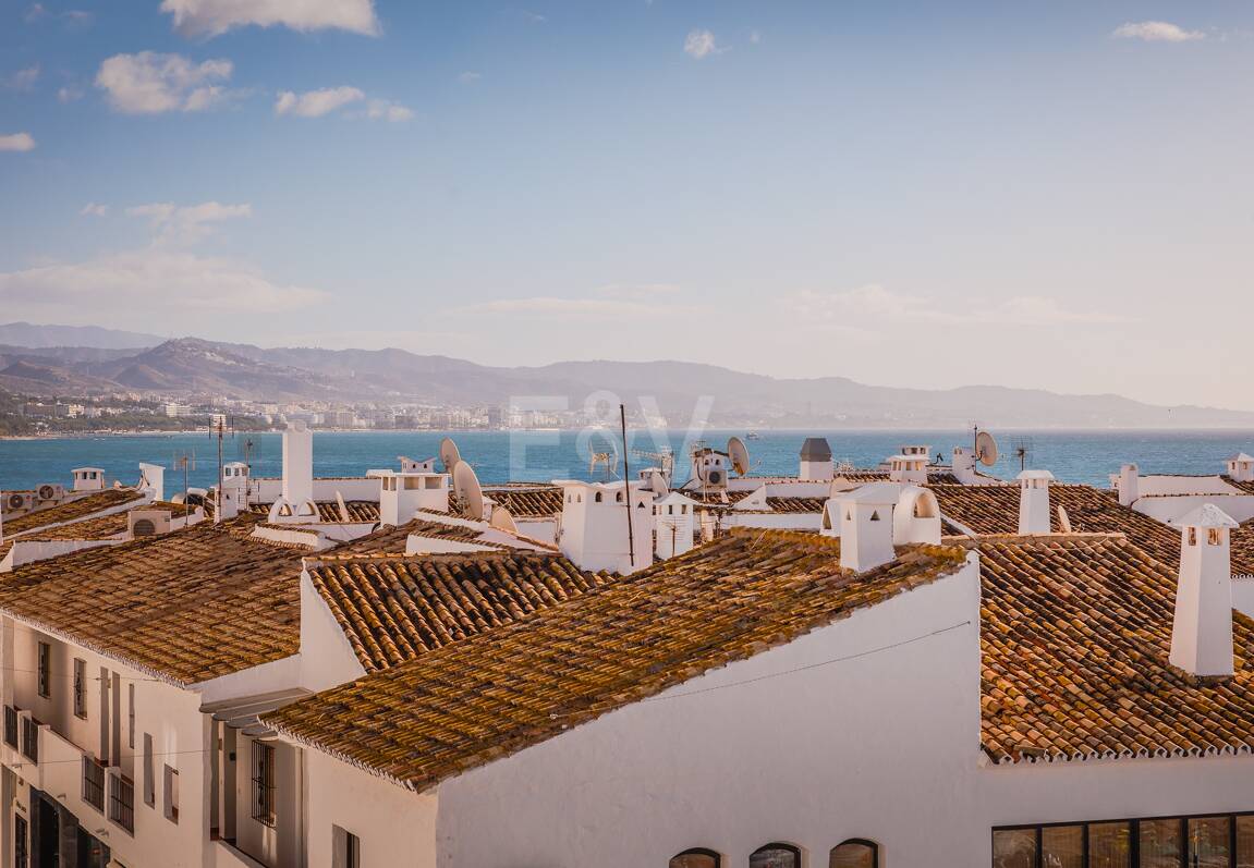 Lyxig Waterfront Duplex Penthouse i Puerto Banus med utsikt över hamnen