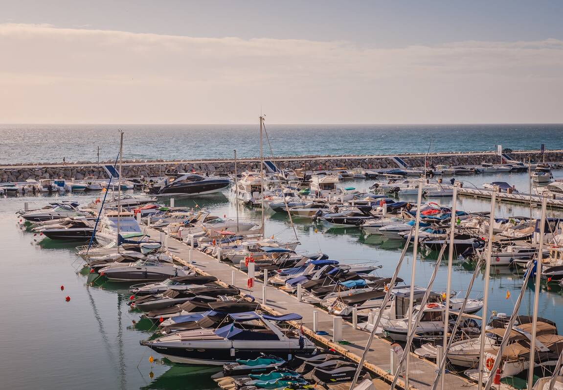 Lyxig Waterfront Duplex Penthouse i Puerto Banus med utsikt över hamnen