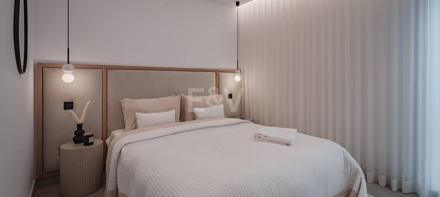 Lyxig Waterfront Duplex Penthouse i Puerto Banus med utsikt över hamnen