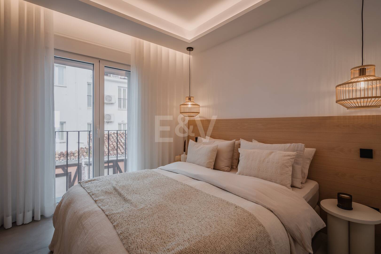 Luksusowy front wodny Duplex Penthouse w Puerto Banus z widokiem na Port