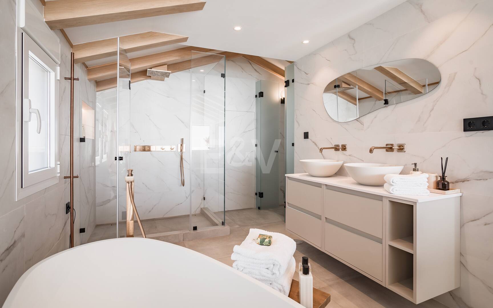 Lyxig Waterfront Duplex Penthouse i Puerto Banus med utsikt över hamnen