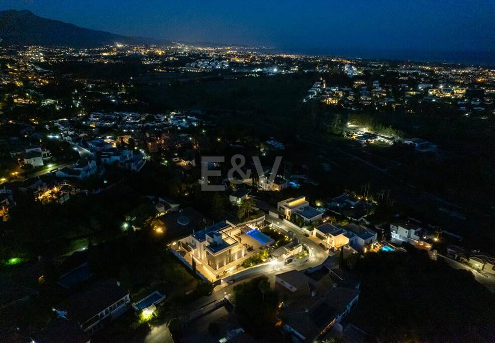 Modern Designer Villa med Panoramic Sea, Golf och Mountain Views