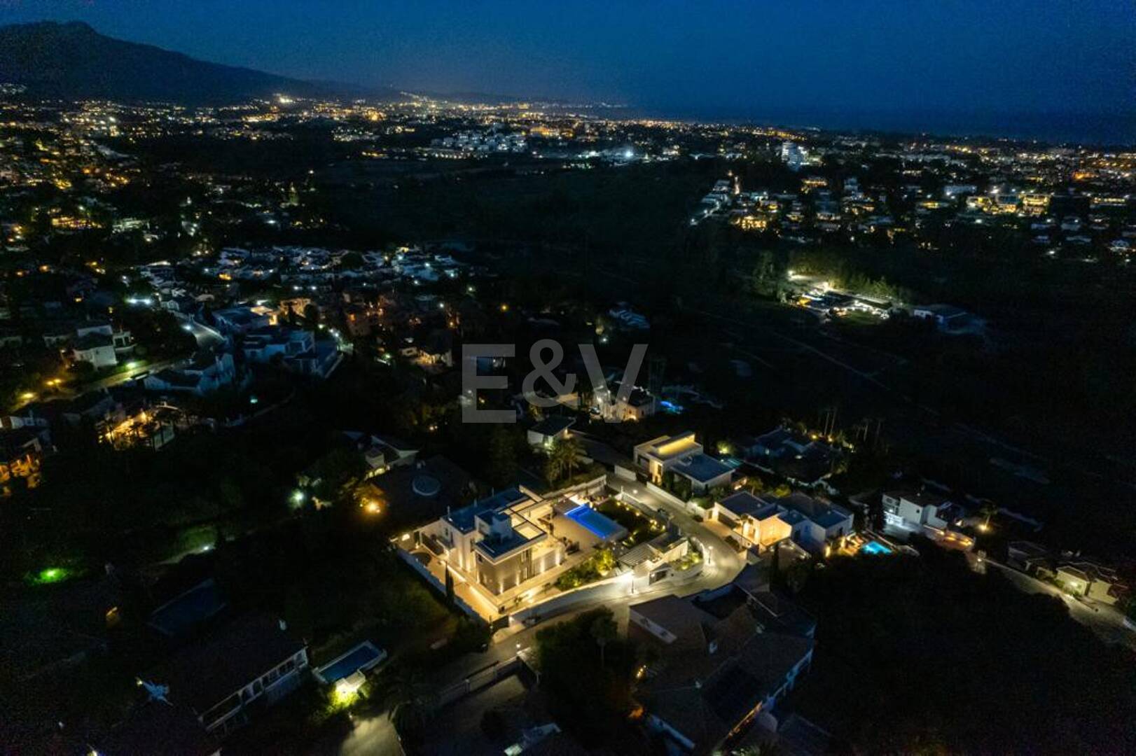 Modern Designer Villa med Panoramic Sea, Golf och Mountain Views